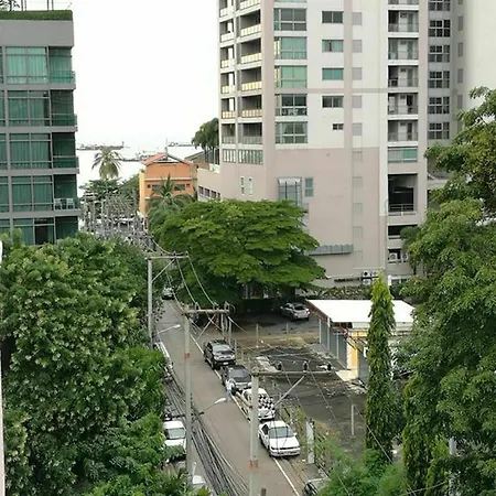 Soi 5 Apartment Pattaya Exterior photo